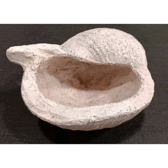Cute Sea Shell Planter Box Home Decor Beach Themed Planter Cottage Beach House - Picture 1 of 13